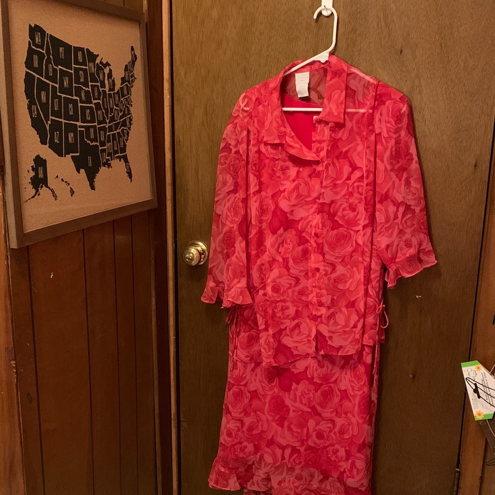 Studio C Dark Pink Floral Midi Dress